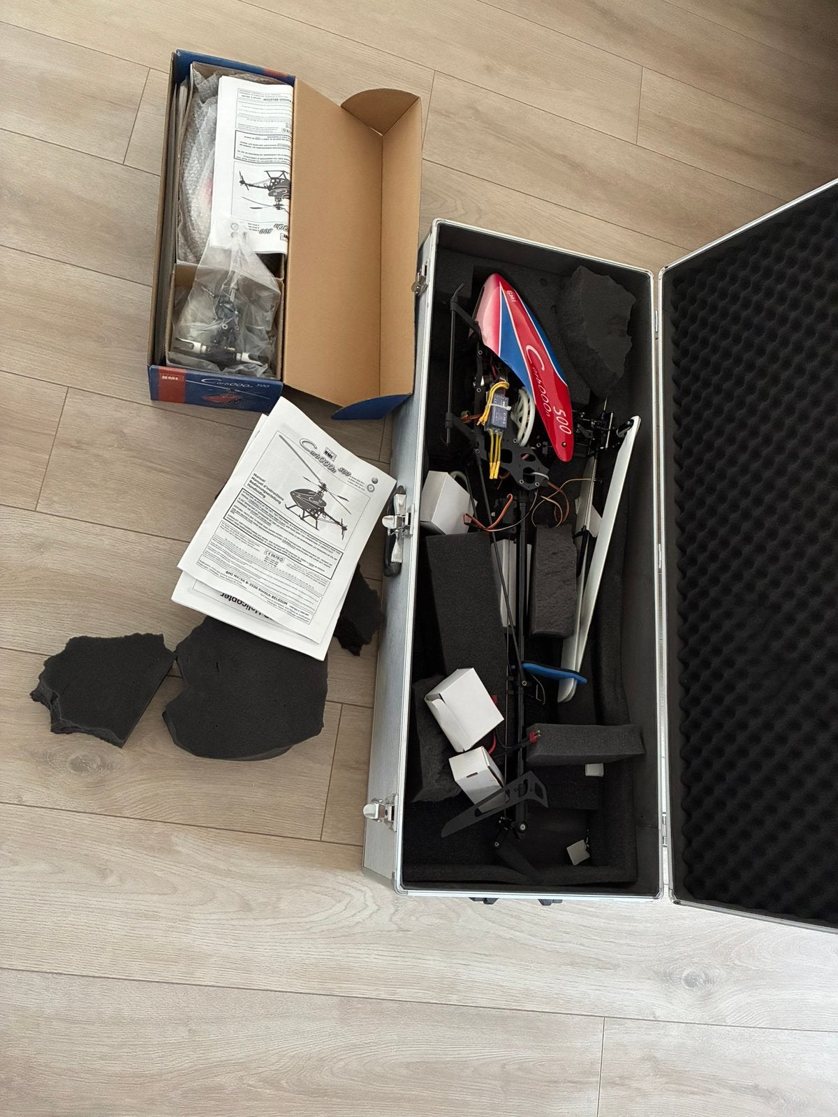 2 nieuwe Carboon 500, Hobby en Vrije tijd, Ophalen, Nieuw, Elektro, Helikopter