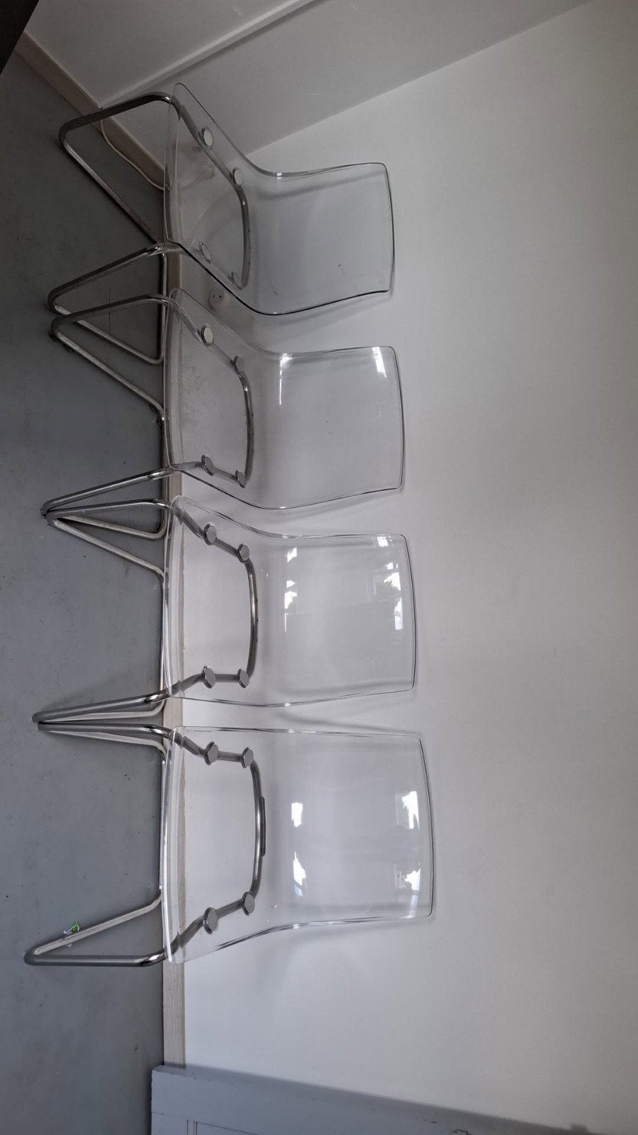 Chaise ikea transparente 100 euro les 4, Maison & Meubles, Enlèvement