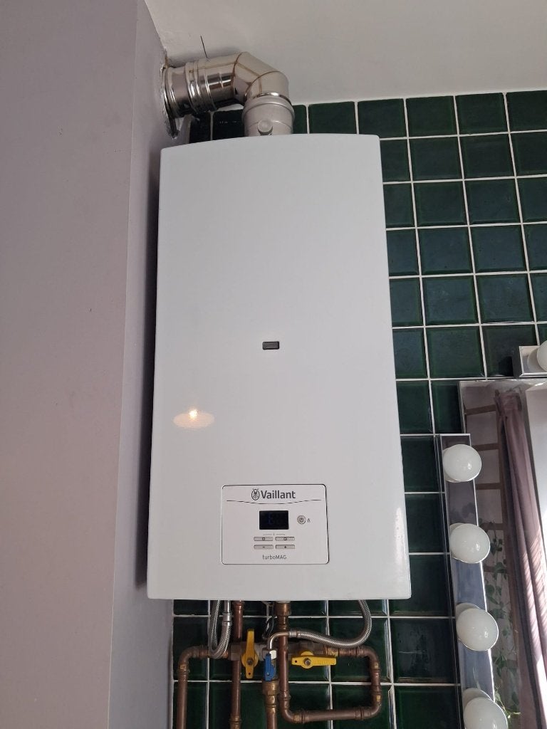 Chauffe-eau au gaz Vaillant turboMAG / Excellent état, Bricolage & Construction, Chauffe-eau, Moins de 3 ans, Comme neuf, Enlèvement