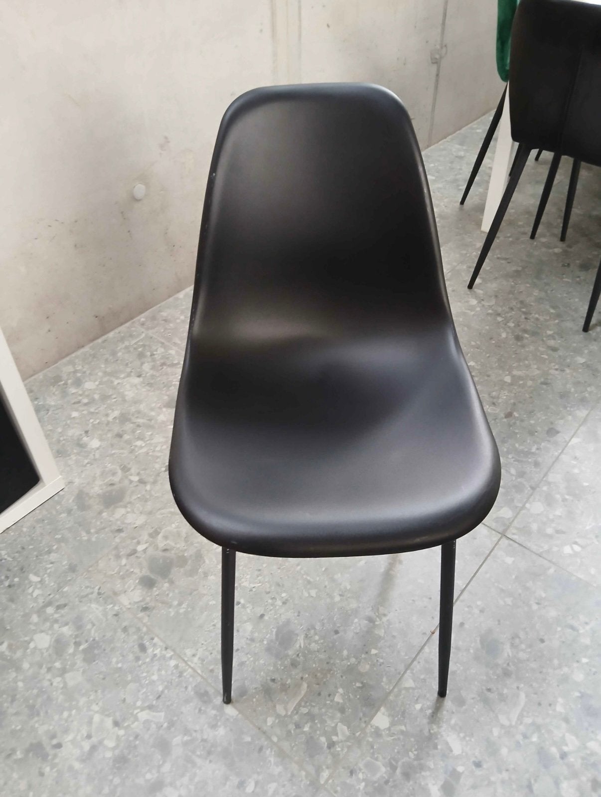 Stoelen - zwart - 4 stuks, Huis en Inrichting, Stoelen, Ophalen, Zo goed als nieuw, Zwart