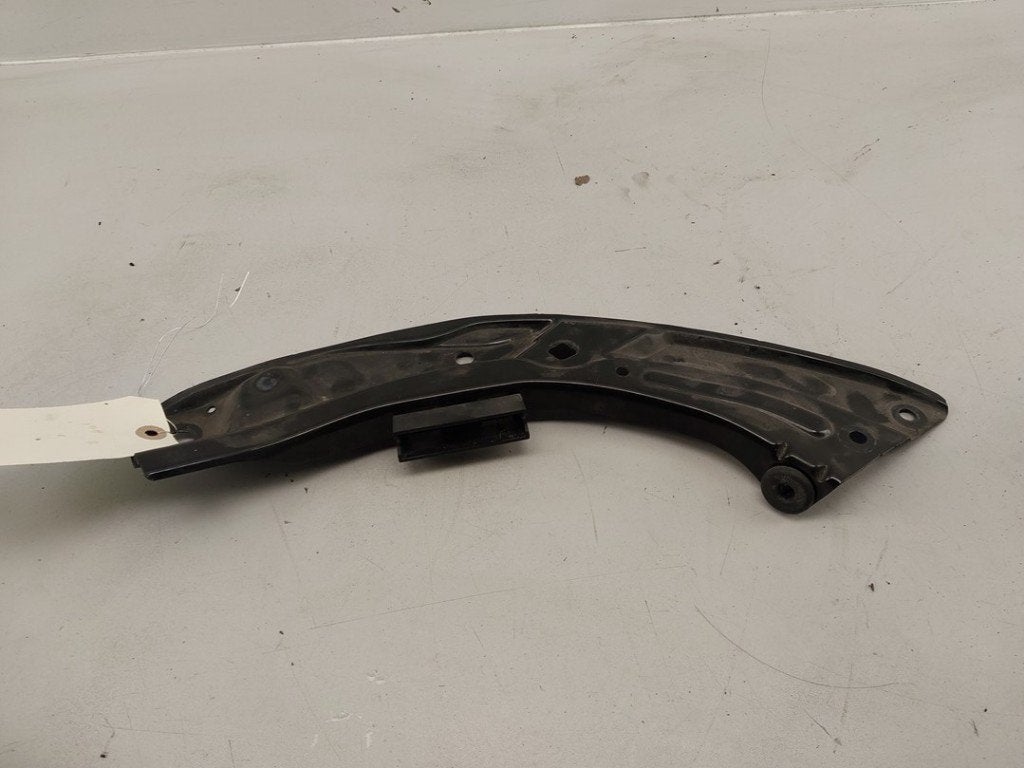 KOPLAMP HOUDER LINKS Skoda Rapid (|5JA805931B|), Gebruikt, Info@skoda-auto.de, Skoda, Max-Planck-Straße  3-5
64331  Weiterstadt, DE