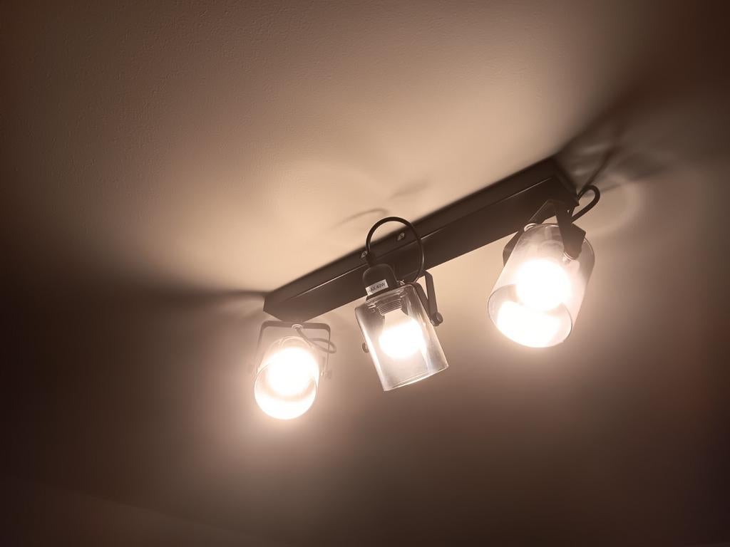 Spot 3 lampen, Huis en Inrichting, Lampen | Spots, Ophalen, Led, Plafondspot of Wandspot, Glas
