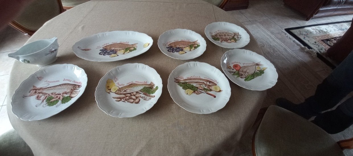 Vintage Frans visservies, Ophalen