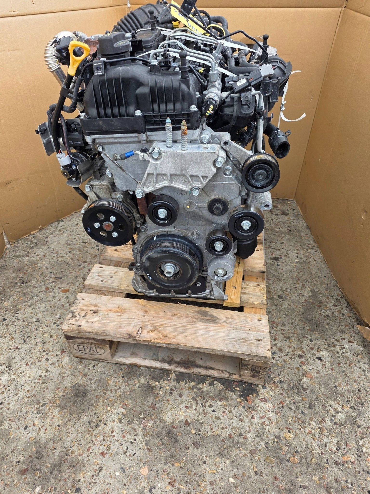 Moteur D4HB Complet SORENTO GRANDEUR KIA CARNIVAL STARIA, Envoi, Utilisé, Daihatsu