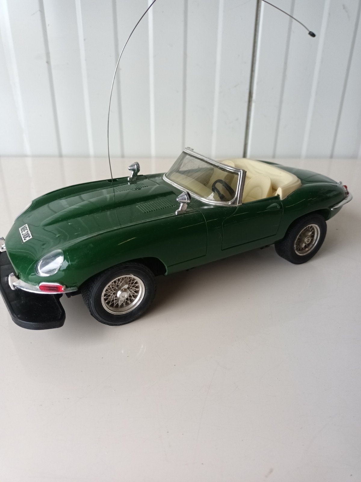 Vintage Jaguar E-Type (1992) – Mooi Schaalmodel 1:18 (Groen), Ophalen of Verzenden