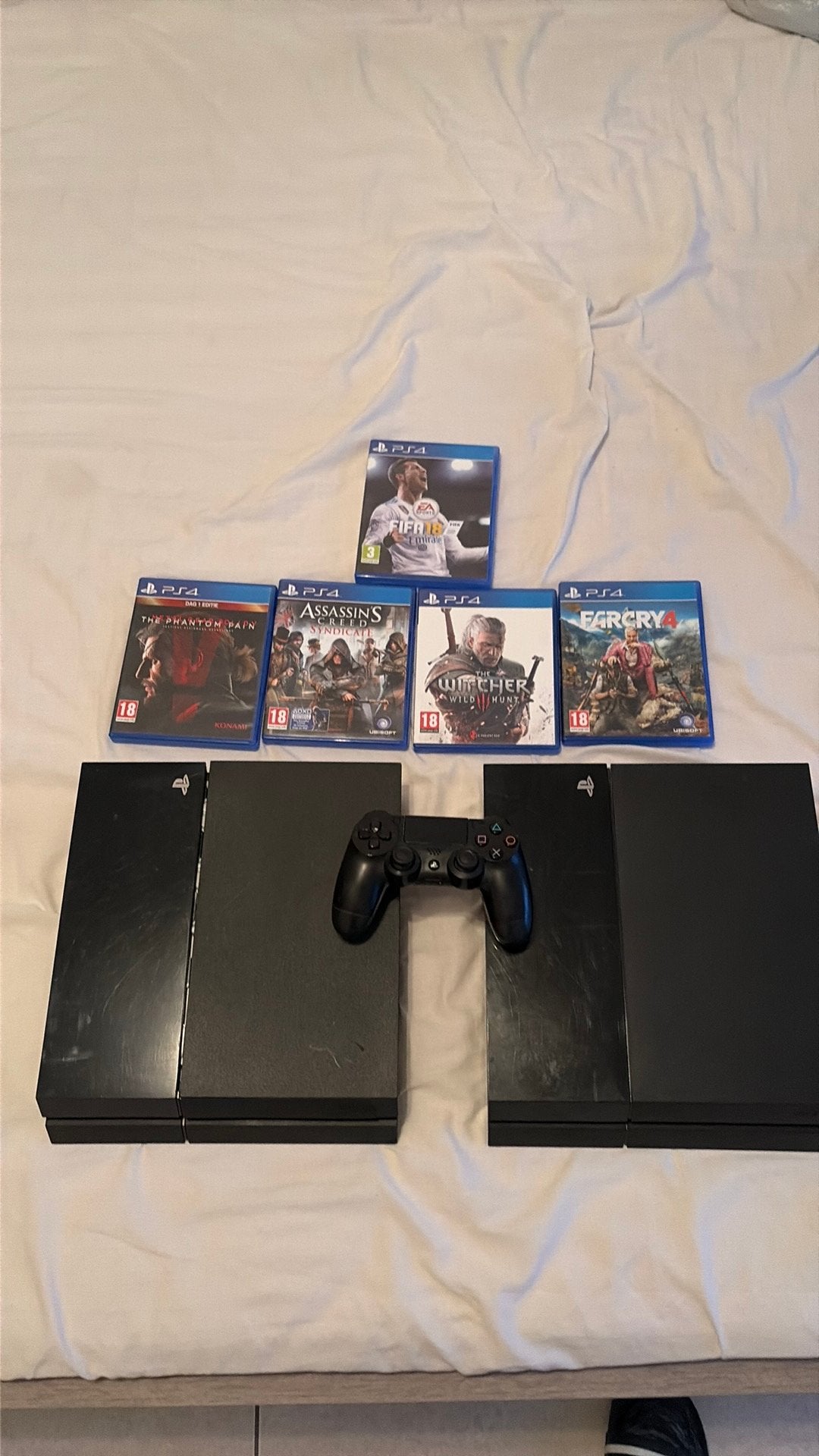 Ps4 met 5 spellen en ps4 voor onderdelen, Games en Spelcomputers, Spelcomputers | Sony PlayStation 4, Gebruikt, Slim, 500 GB, Met 1 controller