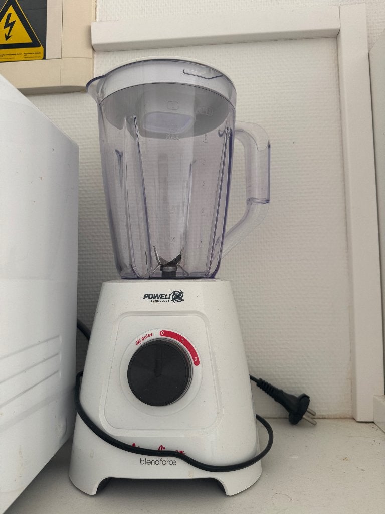 DEAL: burealamp, kast op wieltjes, mixer, waterkoker, Enlèvement