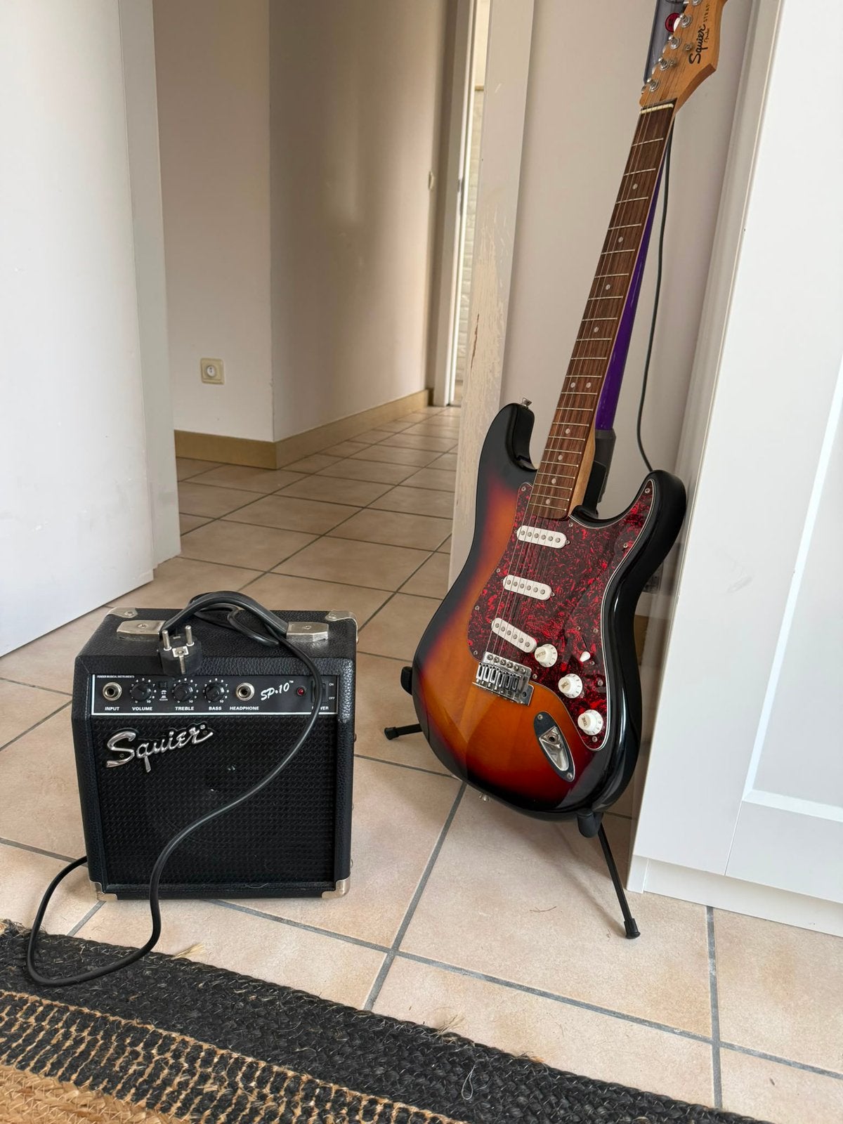 Elektrische gitaar met versterker, Muziek en Instrumenten, Ophalen, Gebruikt, Fender, Met versterker