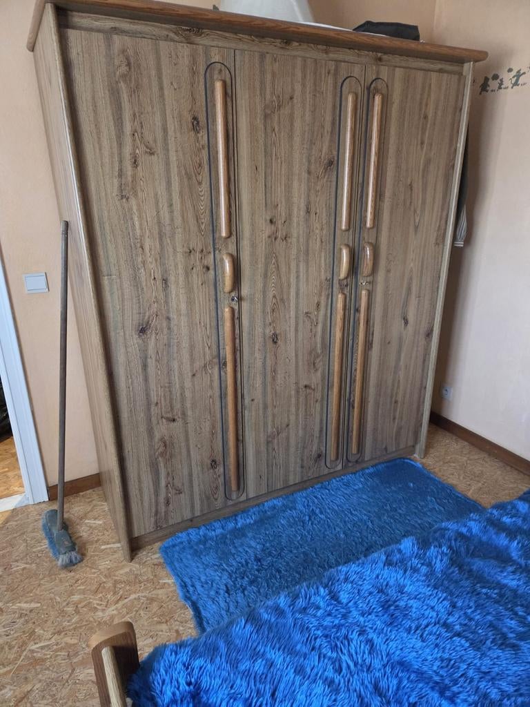 1 persoonsbed. Kleerkast.  Bedkastje, Huis en Inrichting, Slaapkamer | Bedden, Ophalen