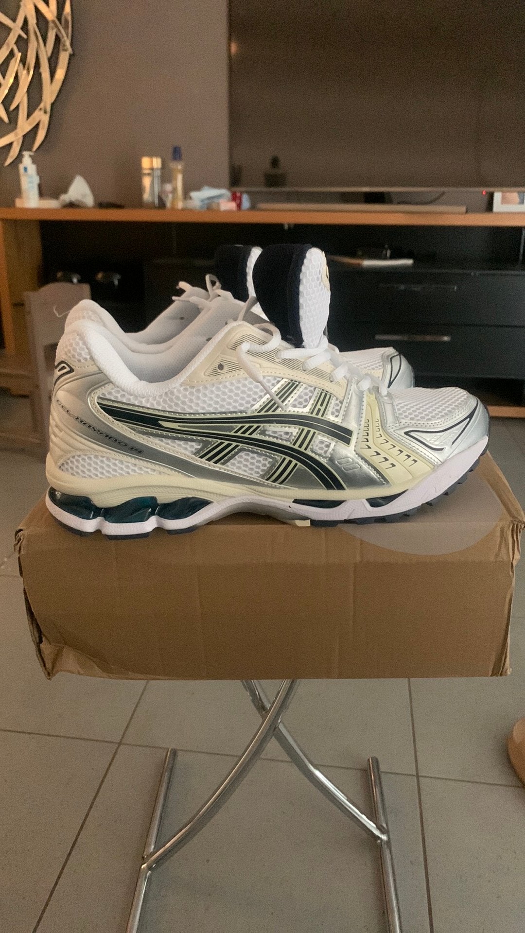 Asics Kayano 14 (46), Vêtements | Hommes, Chaussures, Enlèvement, Comme neuf