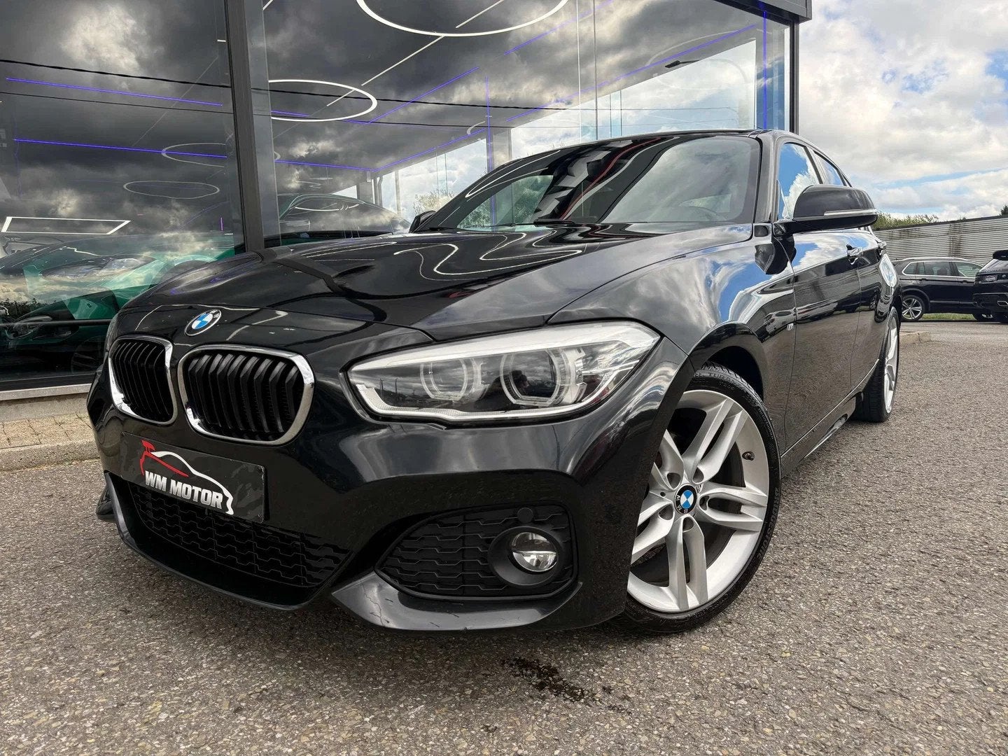 BMW 1 Serie 118 118i // Pack-M // Harman // Grand écran, Autos, 100 kW, Achat, Entreprise, 5 portes
