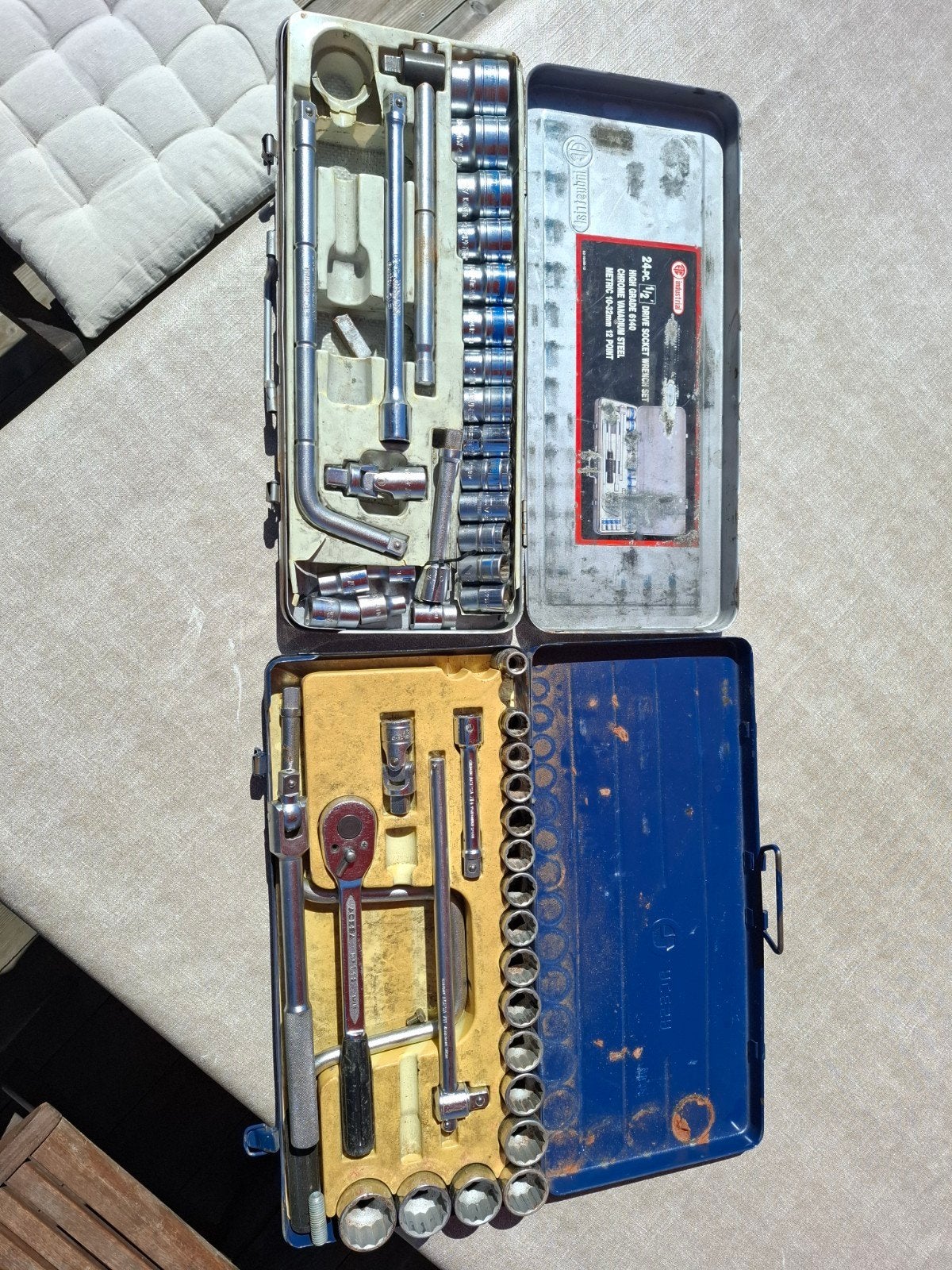 Dopsleutels 2 x set, Collections, Machines | Machines à sous, Enlèvement