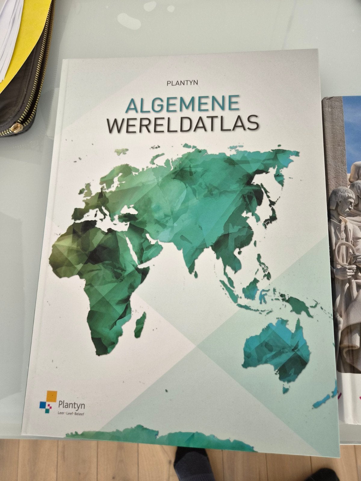 wereldatlas boeken, Ophalen