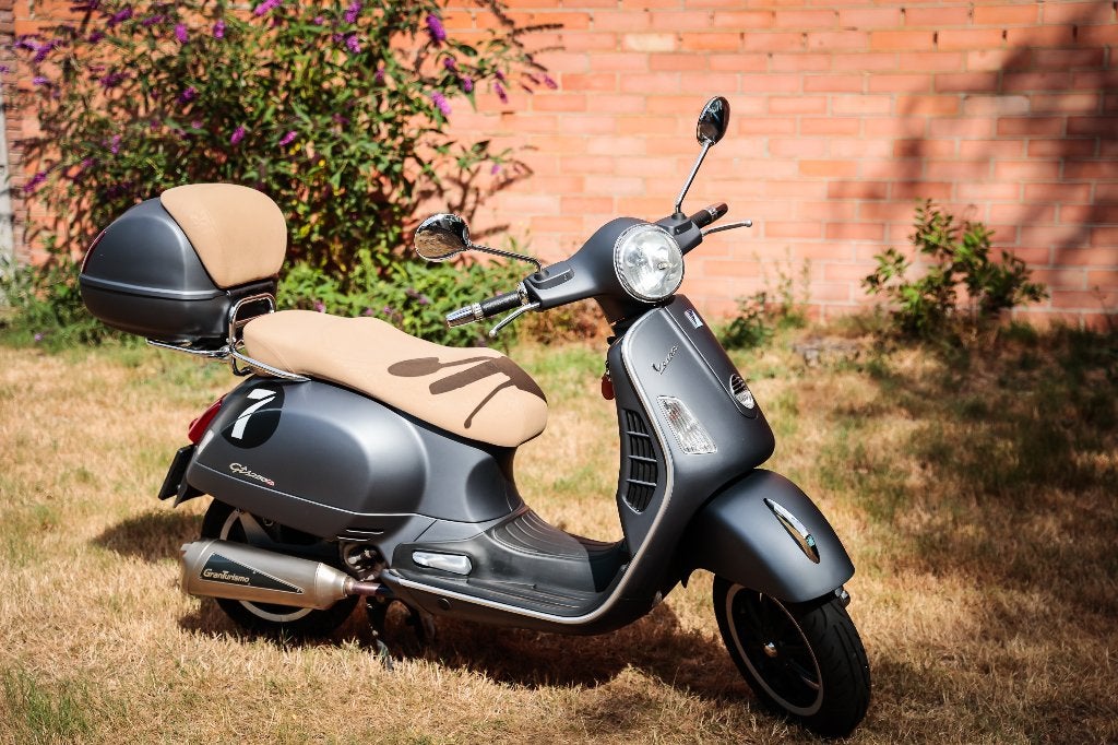 Vespa Piaggio 250 GTS, Ophalen, 250 cc, Overige modellen, Zo goed als nieuw