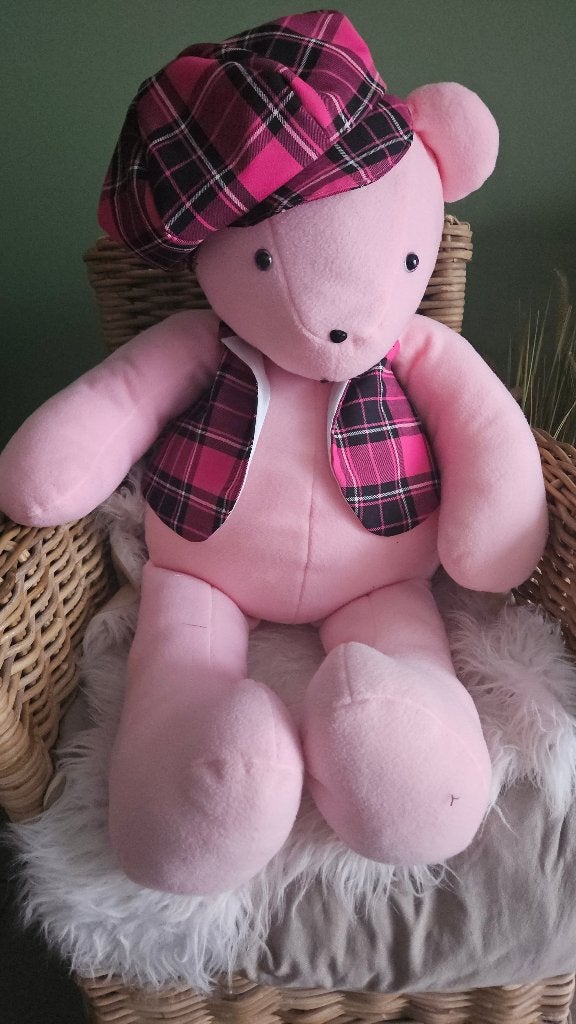 Leuke knuffel/memorybeer met los hesje en pet, 90cm, Ophalen, Beer, Handgemaakt, Nieuw
