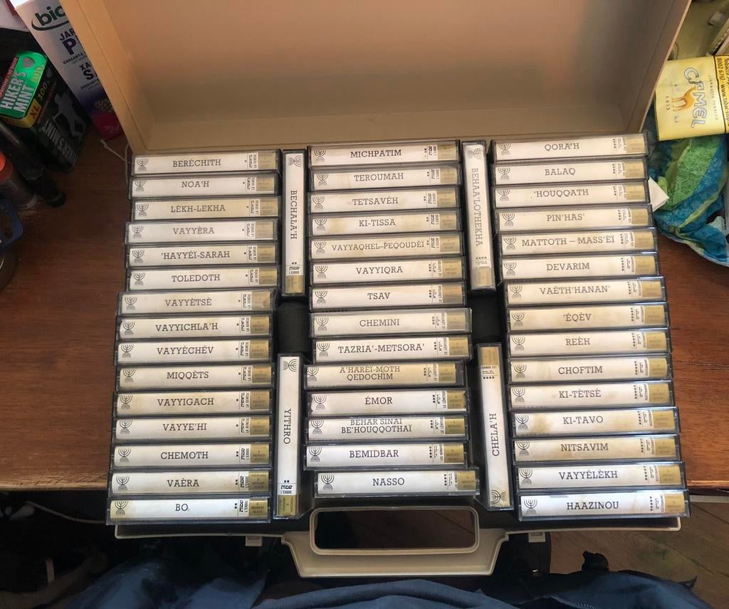 75 cassettes toute neuf, Ophalen, Zo goed als nieuw