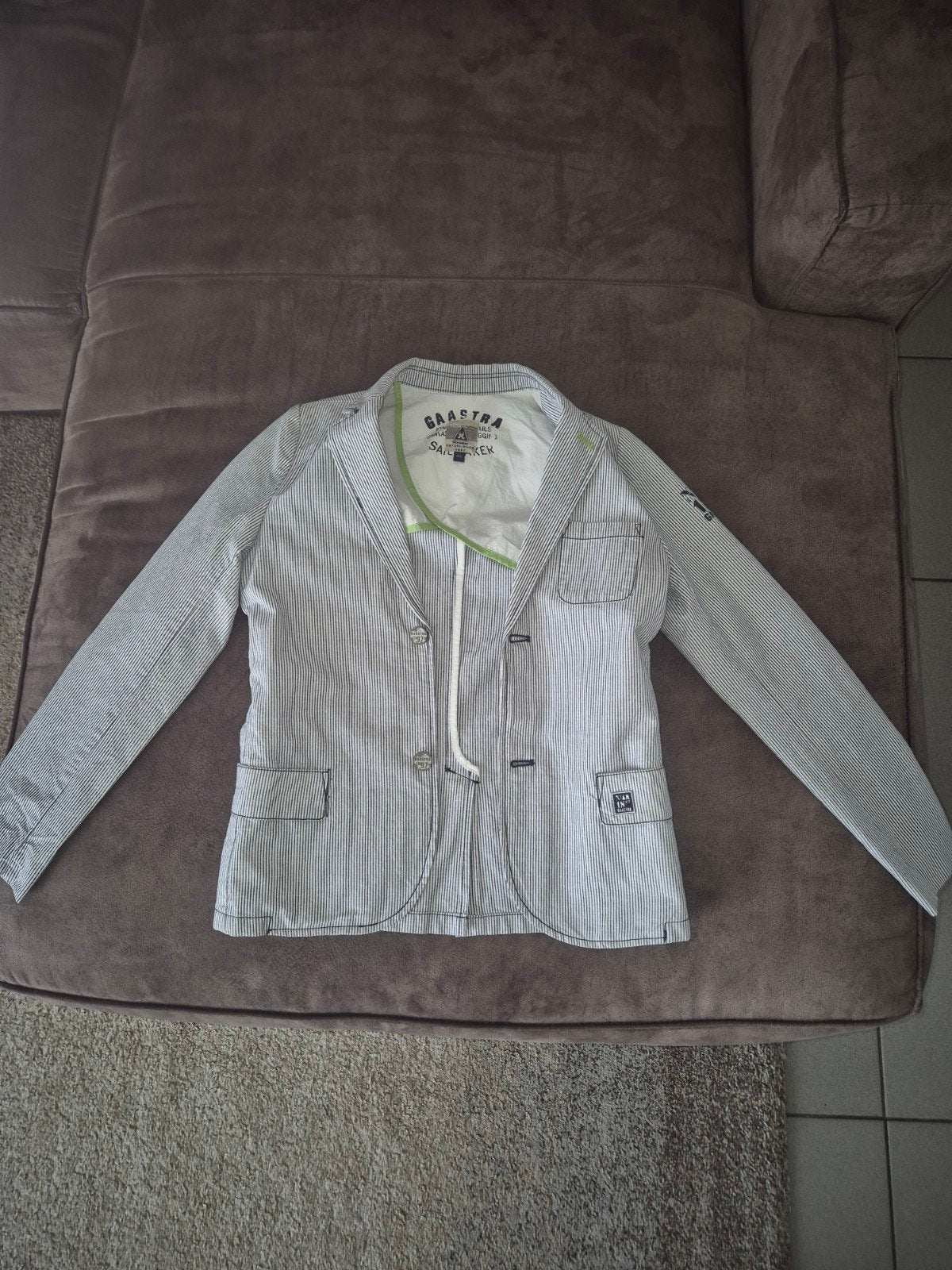 Gastra Vest 152, Ophalen