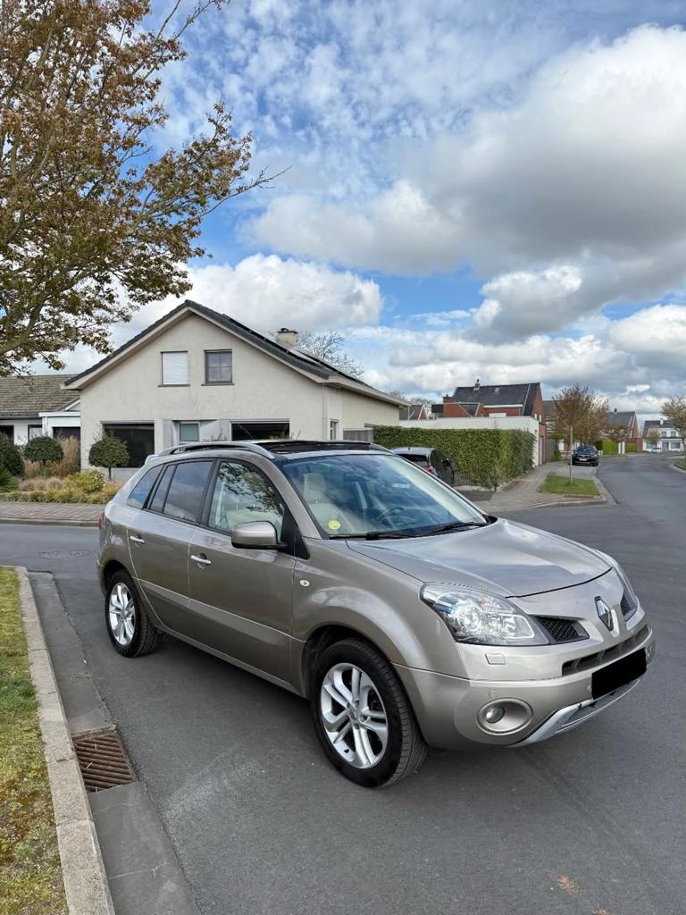 Renault koleos 2.0 DCI uit 2011 met 240.000 km euro 5, Euro 5, Diesel, Particulier, Lederen bekleding