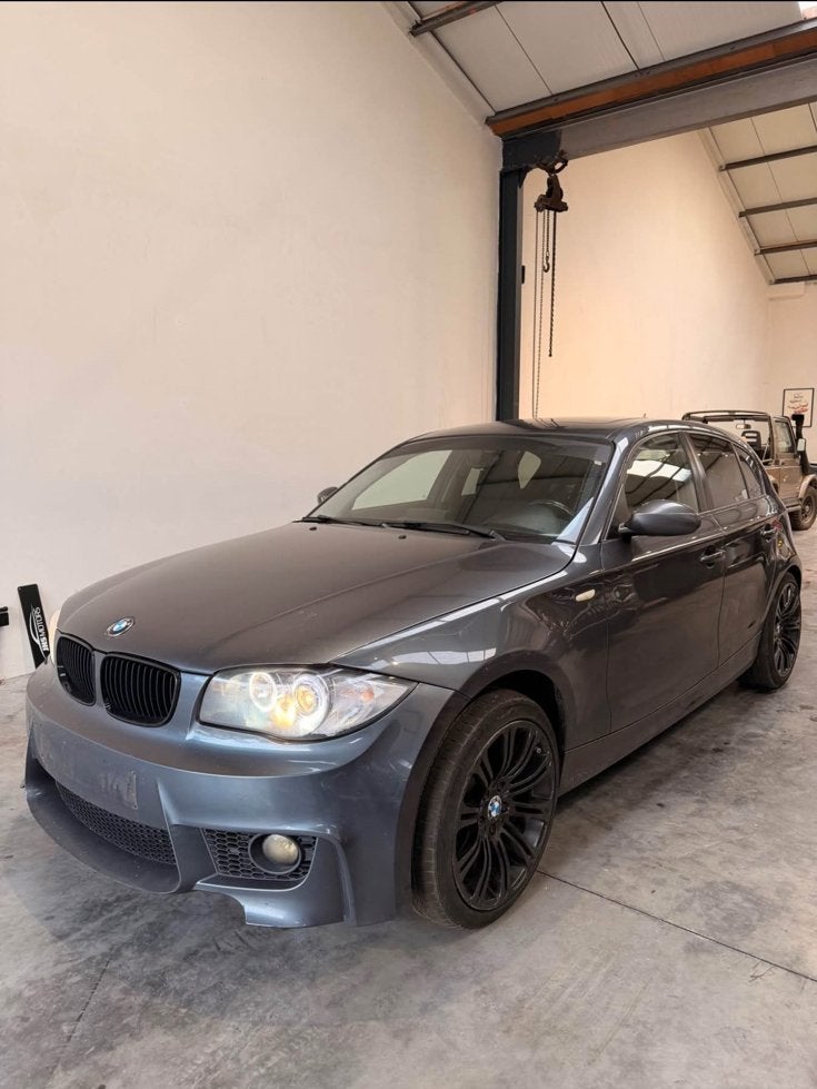 Bmw E87, Autos, 90 kW, Argent ou Gris, Boîte manuelle, Noir