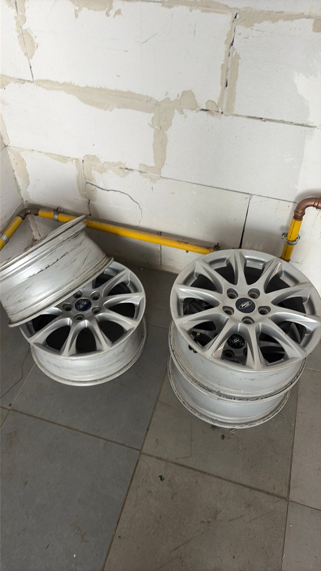 Ford mondeo velg, Ophalen, Zo goed als nieuw