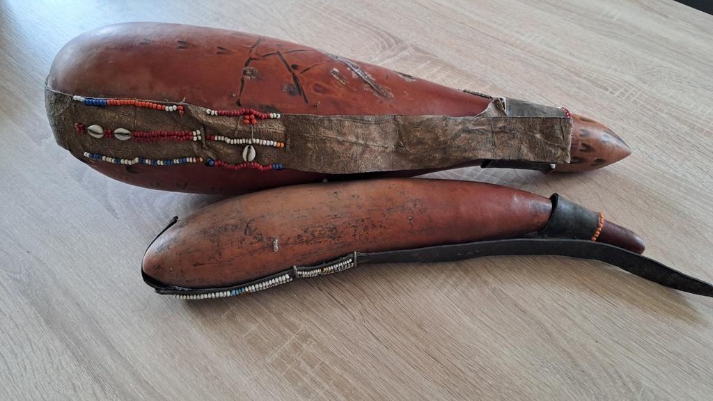 Maasai kalebassen, Ophalen
