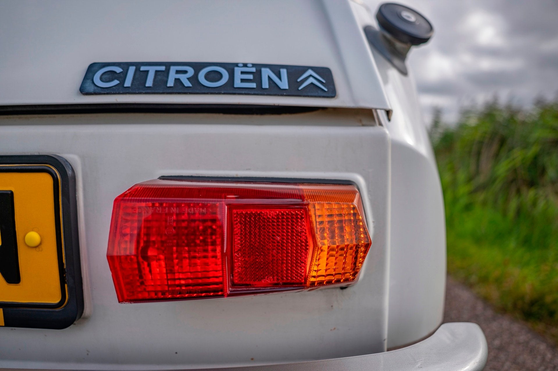 Citroën Dyane 6 Confort 26.000km!, Achat, 4 portes, Entreprise, Citroën