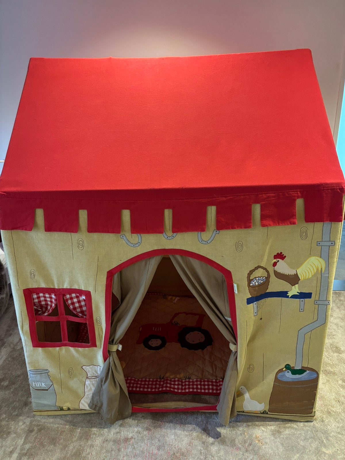 Tente de jeu ambiante/ferme-château, Enfants & Bébés, Enlèvement, Comme neuf