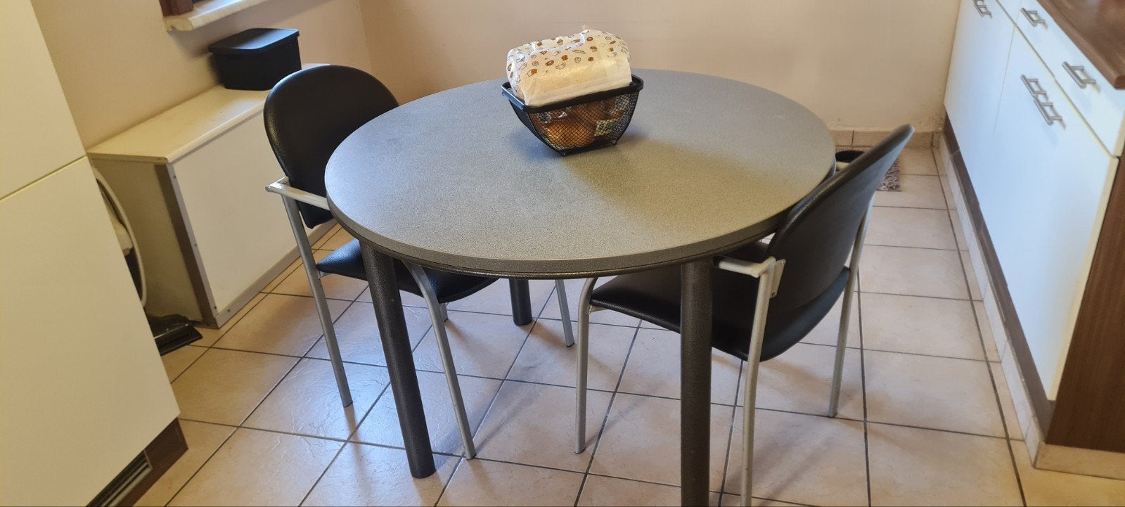 Ronde tafel + 2 stoelen, Huis en Inrichting, Tafels | Eettafels, Ophalen
