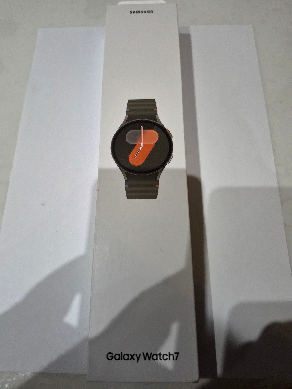 Montre connecté Samsung Watch7 neuve, Bijoux, Sacs & Beauté, Enlèvement