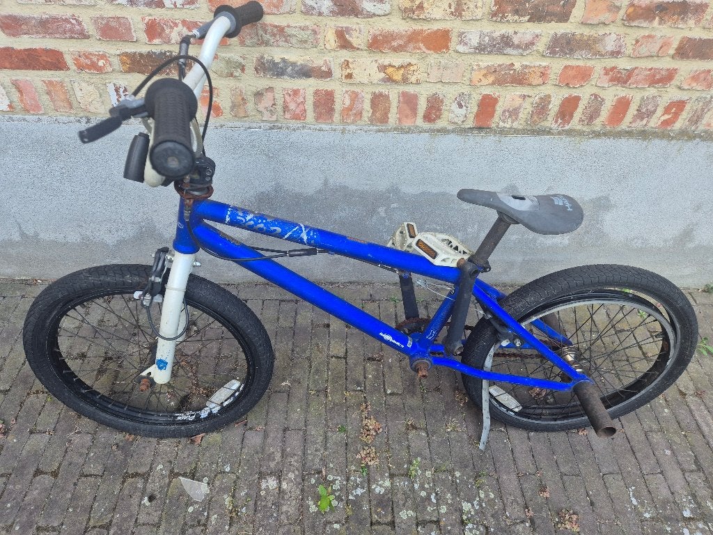 Stuntfiets en spacescooter te koop, Fietsen en Brommers, Ophalen, Gebruikt, HARO