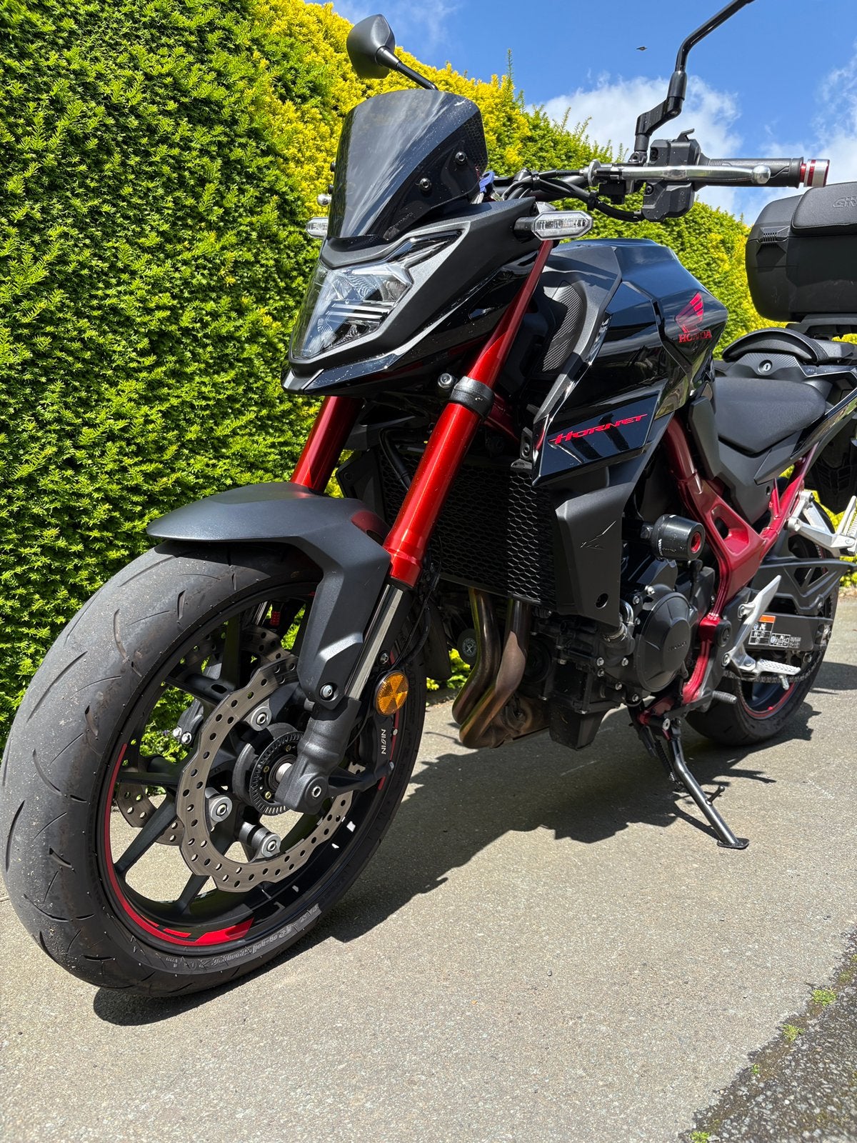 Honda CB750 Hornet, belle moto, Motos, Motos | Honda, 2 cylindres, Particulier, Éclairage LED, Manuelle