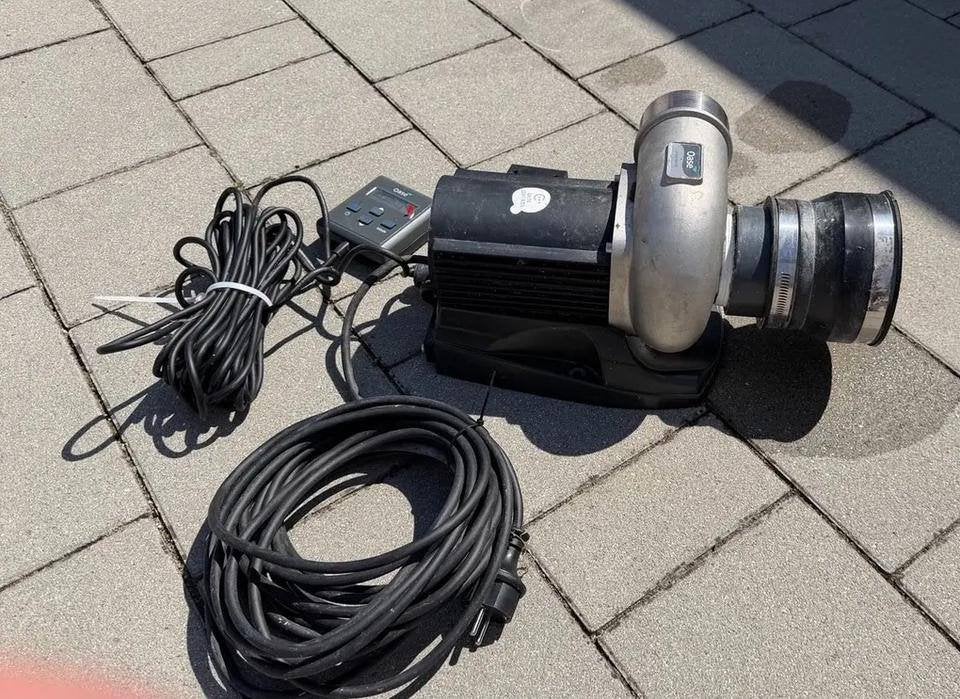 Oase AquaMax Eco Titanium 31000 vijverpomp met Eco Control, Ophalen of Verzenden, Zo goed als nieuw, Vijverpomp