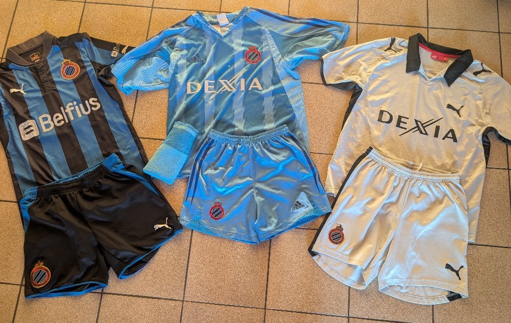 3 originele Club Brugge tenues (Retro Puma & Adidas), Sport en Fitness, Voetbal, Ophalen of Verzenden, Gebruikt, Overige typen