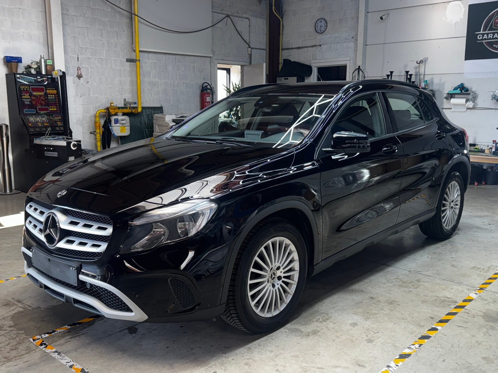 Mercedes GLA 180 Essence automatique, Autos, Essai à domicile, Achat, Euro 6, Entreprise