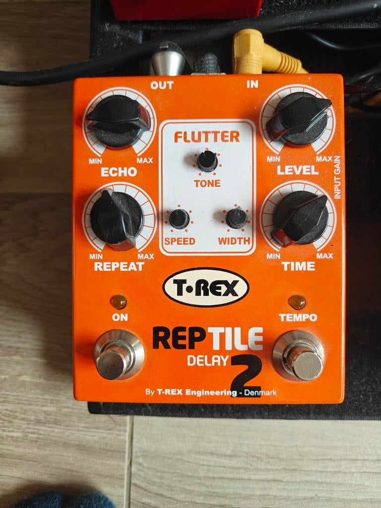 T-Rex Reptile 2 Delay, Ophalen of Verzenden, Zo goed als nieuw