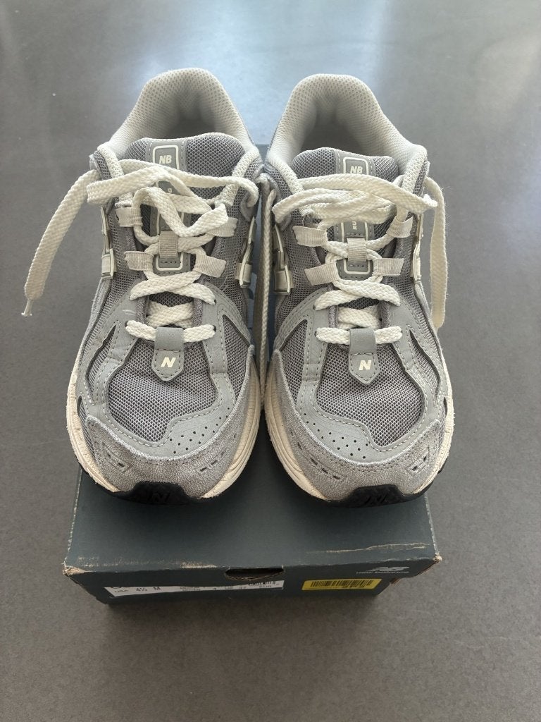 Sneakers grises de la marque New Balance taille 37, Garçon, Enlèvement ou Envoi, Comme neuf, New Balance