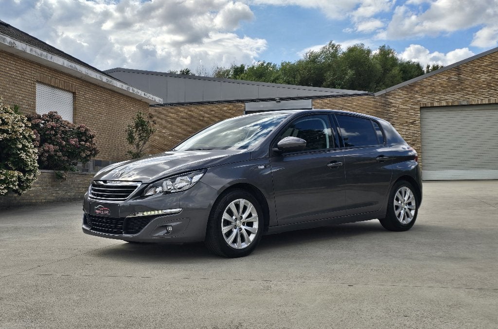 Peugeot 308 Style 1.2i Benzine ** Camera - Airco ** GAR 12M, Auto's, Peugeot, Voorwielaandrijving, Stof, 1199 cc, 5 deurs