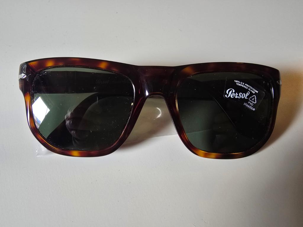 Lunettes de soleil unisexes Persol, neuves, Enlèvement ou Envoi, Lunettes de soleil