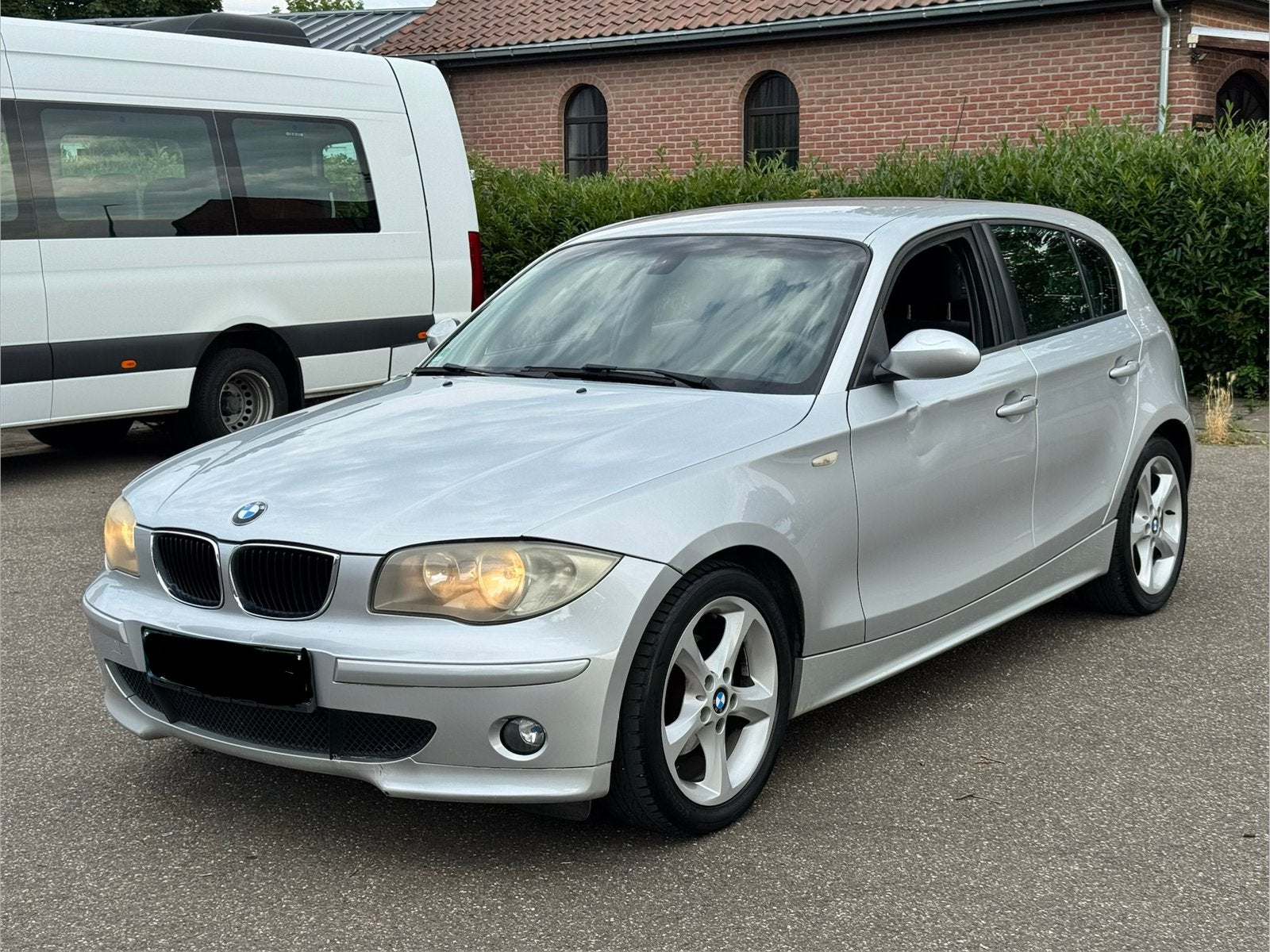 Bmw 1.18i benzine automaat, Argent ou Gris, Achat, Noir, 5 portes