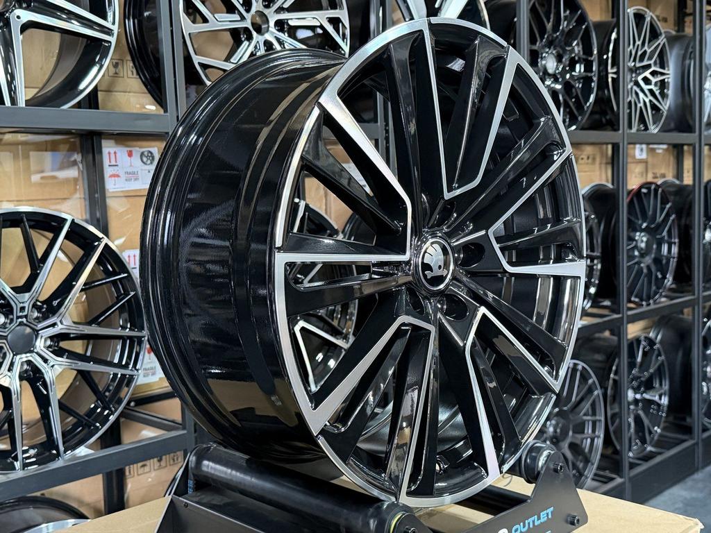 19" SKODA RS Look Sportvelgen SKODA OCTAVIA KODIAQ KAROQ VW, Auto-onderdelen, Banden en Velgen, Ophalen of Verzenden, Nieuw, 19 inch