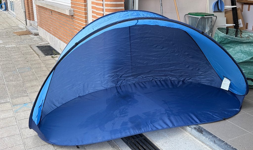 pop up shelter tent, Caravanes & Camping, Tentes, Enlèvement, Utilisé, Jusqu'à 2
