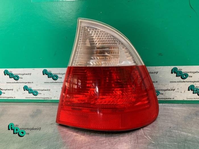 Feu arrière droit d'un BMW 3-Serie (3-Serie 98-), -, 3 mois de garantie, Utilisé, -