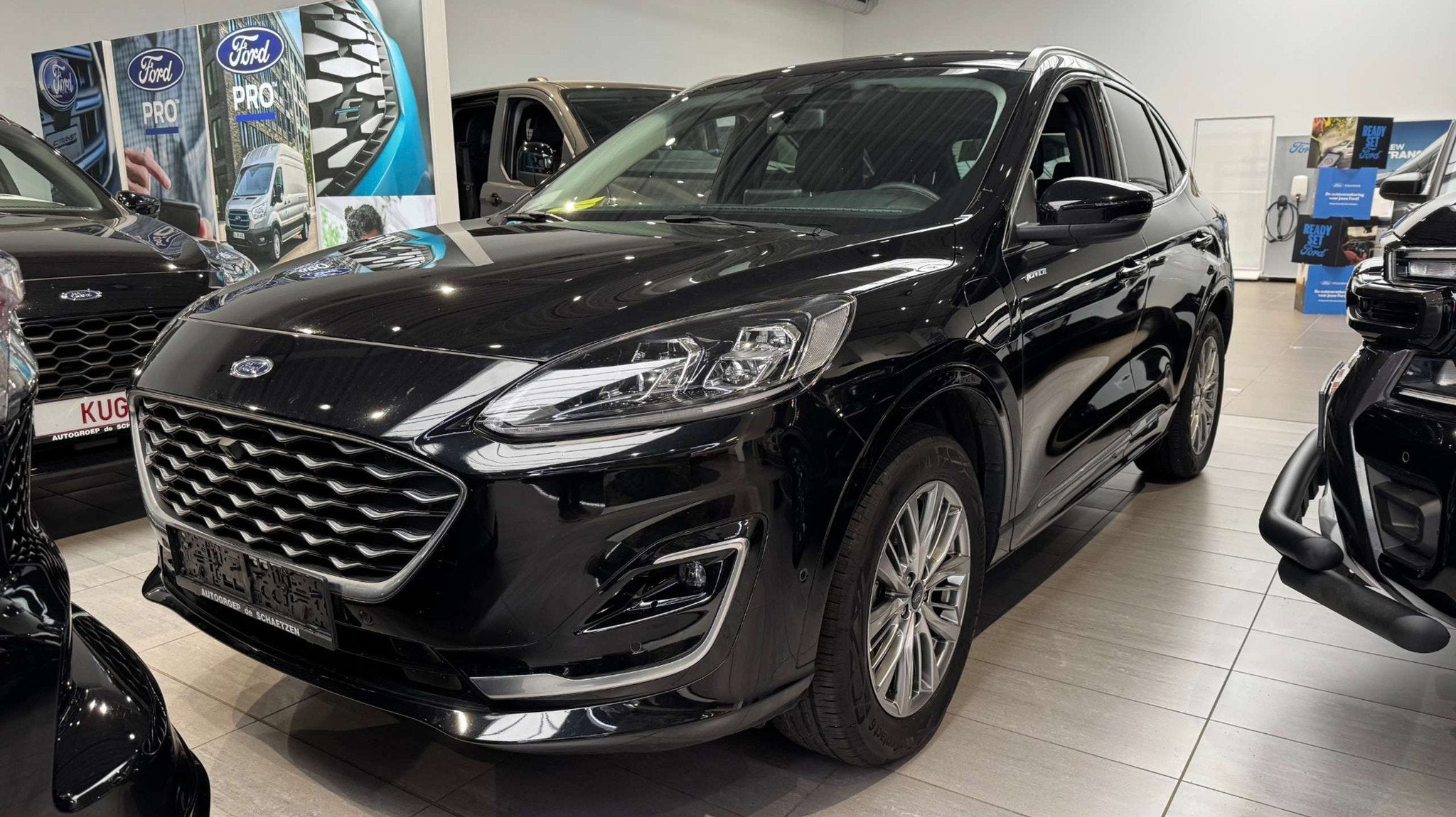 Ford Kuga Vignale PHEV AUT (bj 2023, automaat), Auto's, Ford, Gebruikt, https://public.car-pass.be/vhr/9ba68c14-012f-4e58-a101-f7180db8da84