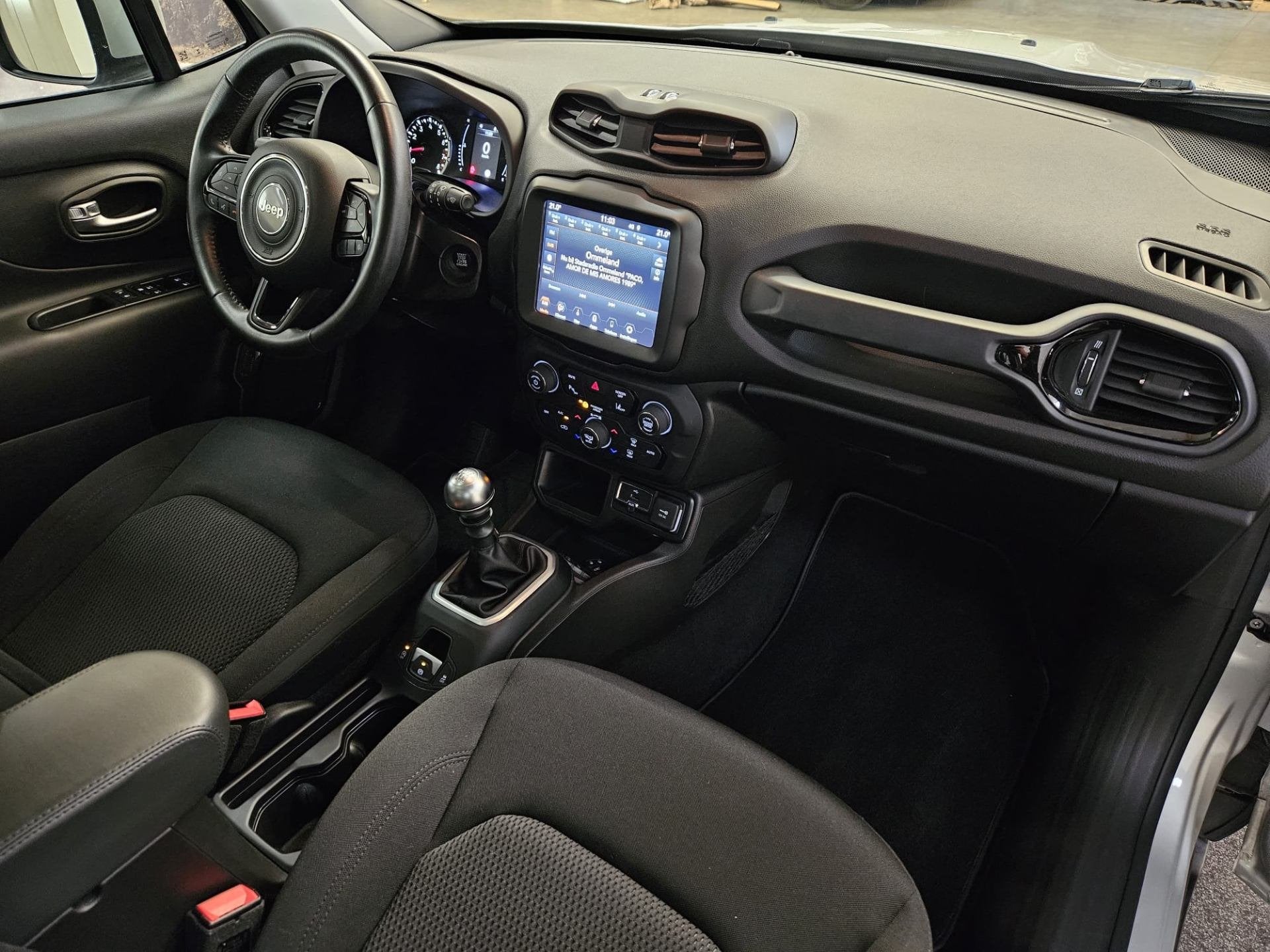 Jeep Renegade 1.0 T3 Black Star - open dak, Autos, Jeep, Achat, Euro 6, Entreprise, Boîte manuelle