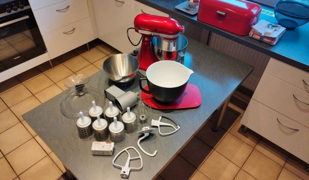 KitchenAid Artisan Rood, Electroménager, Mélangeurs, Comme neuf, Mélangeur, Enlèvement ou Envoi