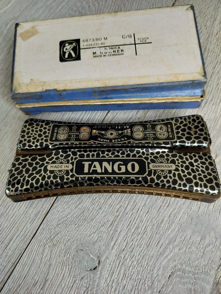 Vintage Hohner mondharmonica Tango, Muziek en Instrumenten, Gebruikt, C-mondharmonica, Ophalen of Verzenden, Met koffer of doosje