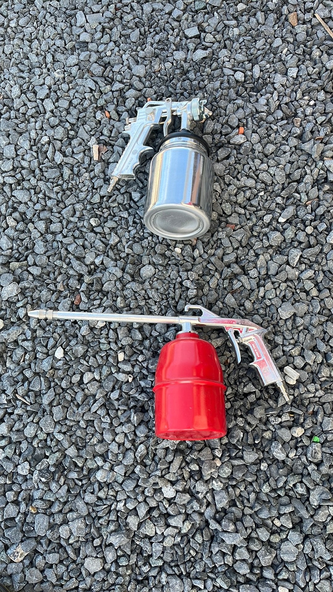 2 vloeistofspuiten, Moins de 5 litres, Enlèvement, Peinture, Neuf