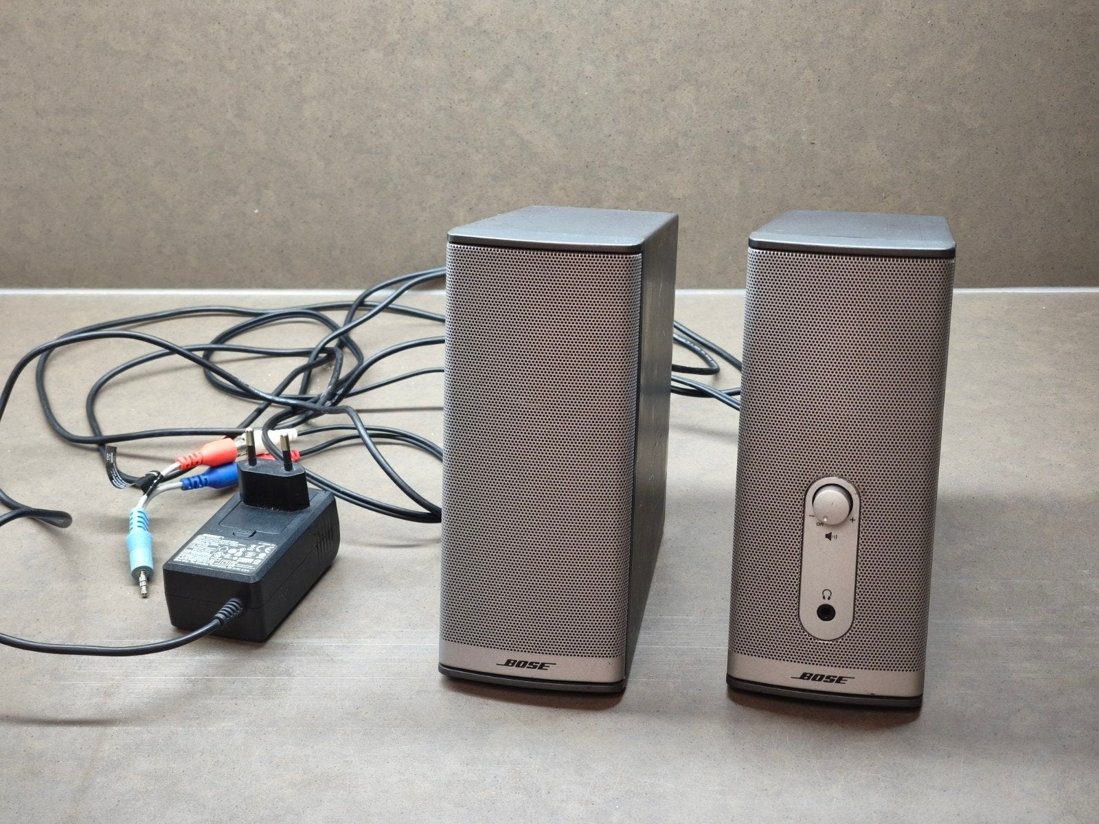 Bose companion 2 - multimedia speaker, Informatique & Logiciels, Enlèvement ou Envoi