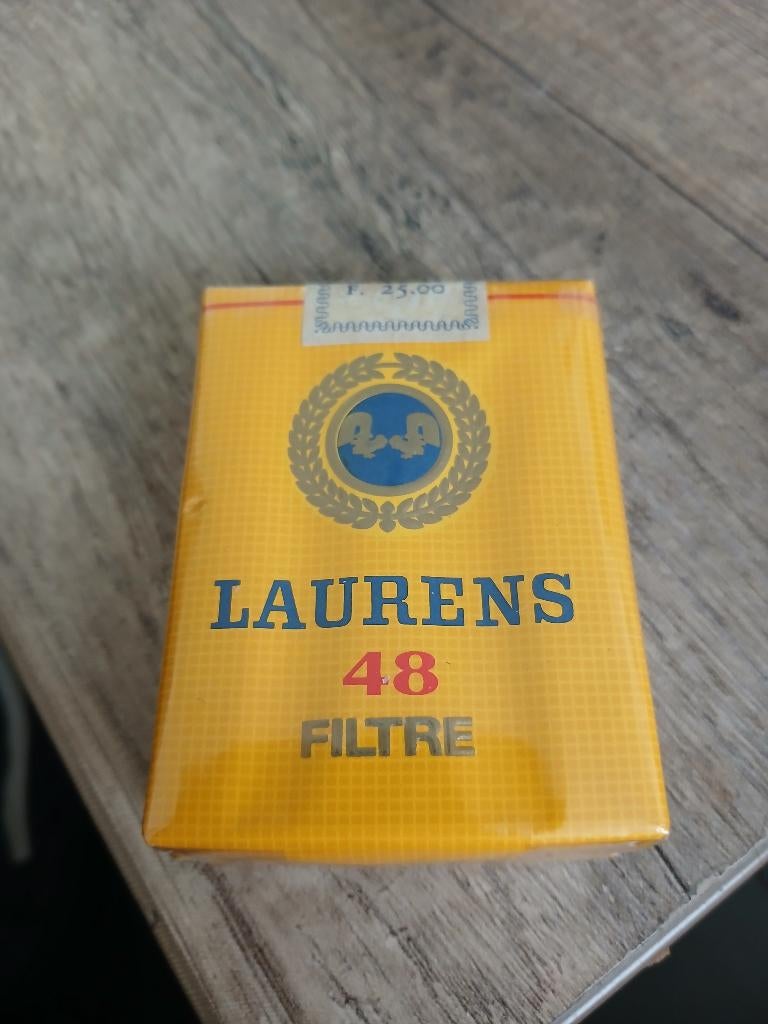 Laurens sigaretten, Verzamelen, Rookartikelen, Aanstekers en Luciferdoosjes, Ophalen, Nieuw