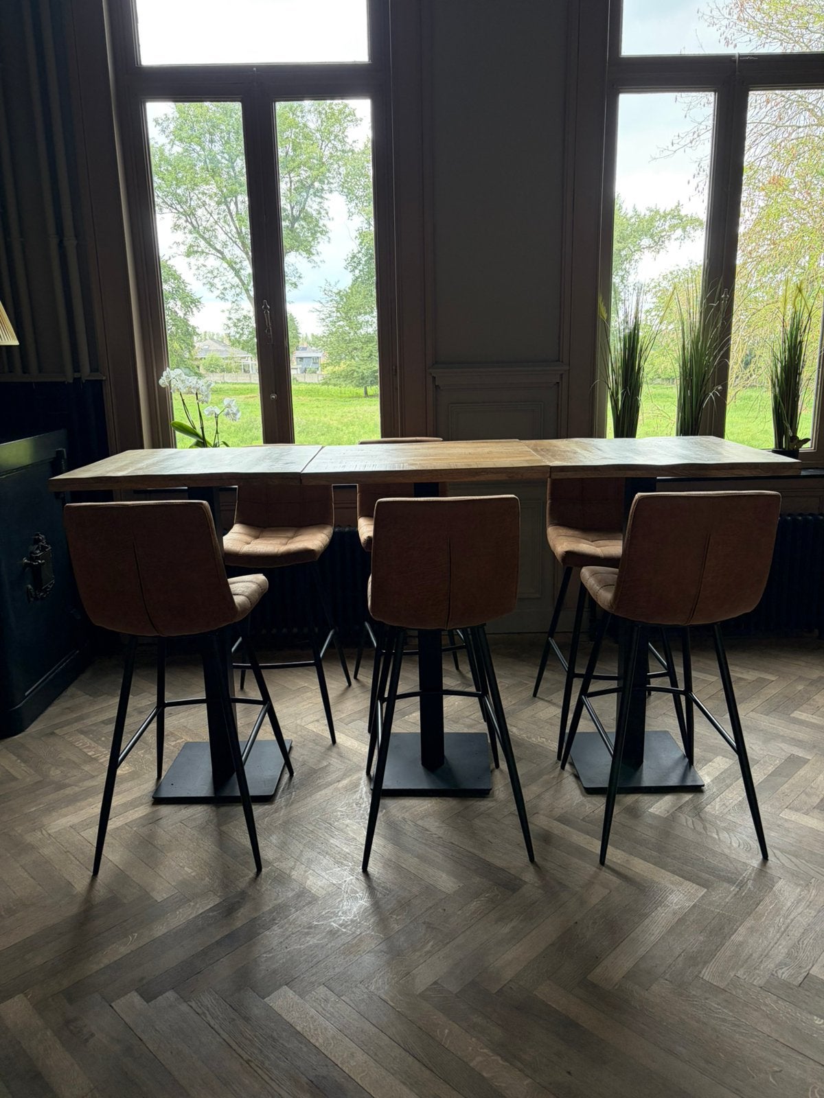 Hoge tafels met 6 stoelen, Ophalen, Zo goed als nieuw